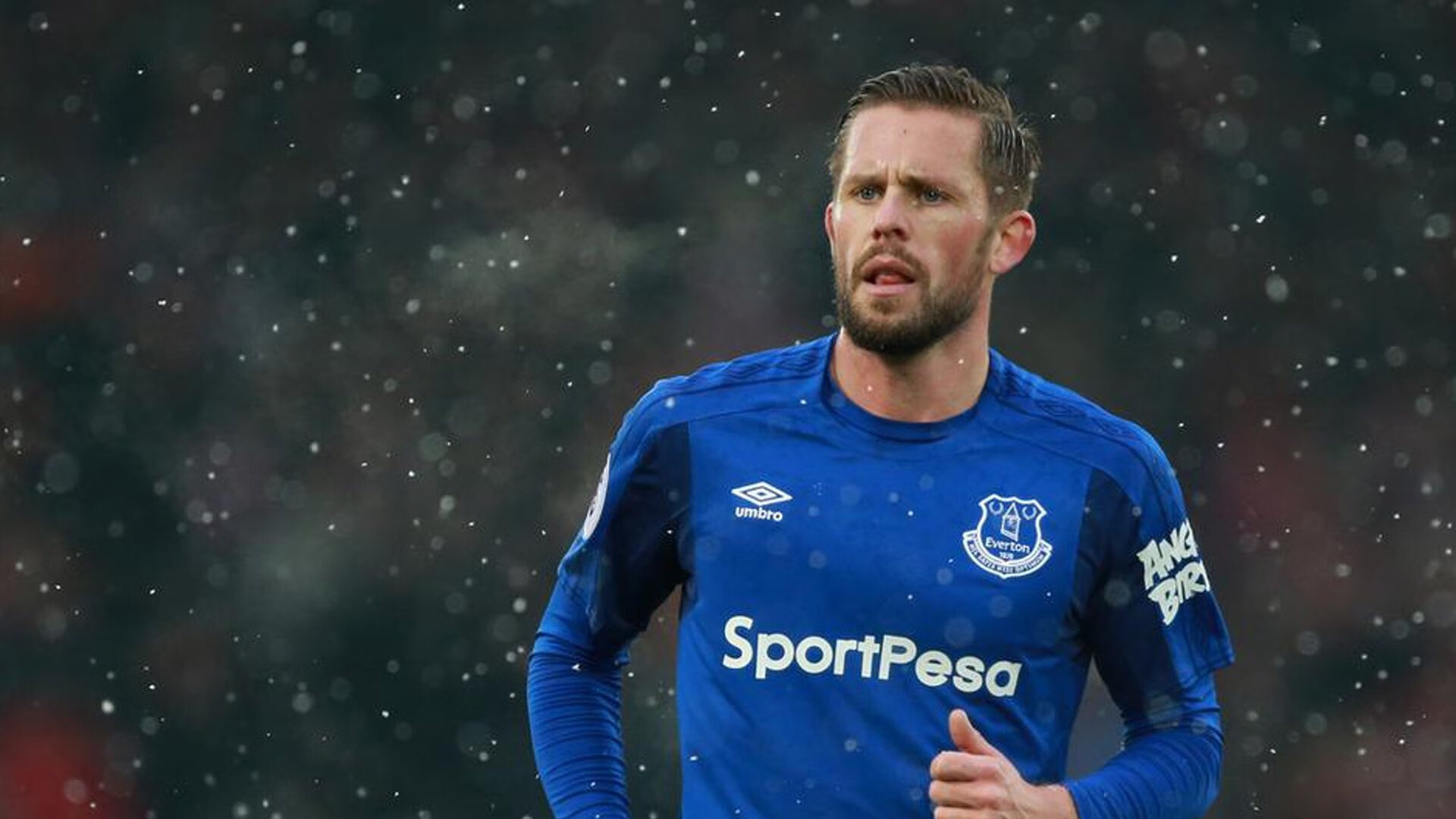 爱游戏电竞官网-《《穿越火线》1.2版本上线，游戏平衡性大调整》，改版穿越火线