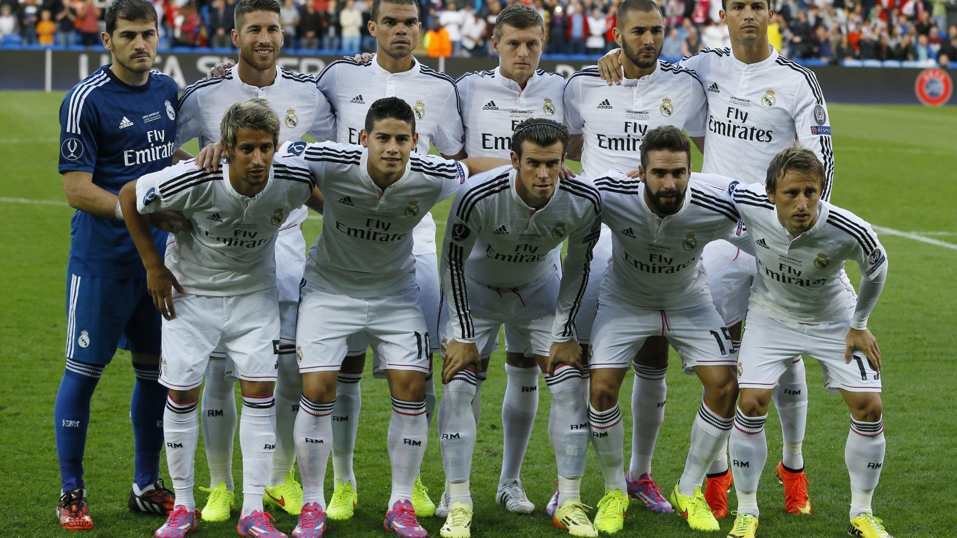 曼联战术调整，期待本赛季再创新辉煌，曼联最新阵型